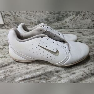 Nike Women's Cheerleading Athletic Shoes